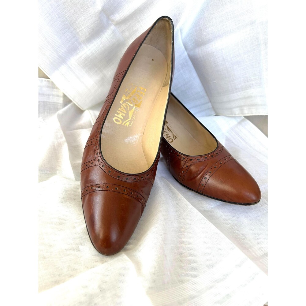 Vintage Salvatore Ferragamo Pumps Cognac Leather Cap Toe Italy Womens 10 AA